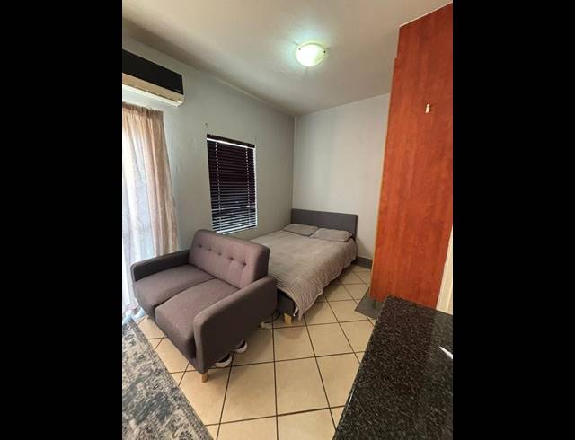 1 BEDROOM PROPERTY TO RENT IN BULT WEST